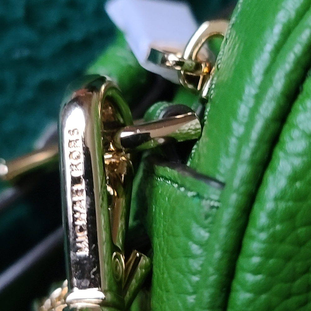 Purses - Picture 7 of 10
